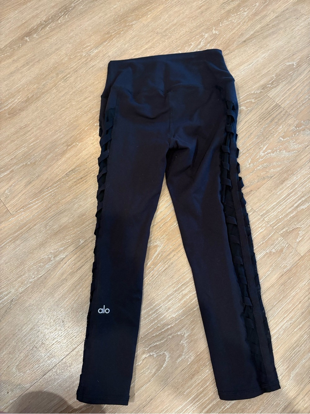 ALO Yoga Black Side Lattice cropped Leggings